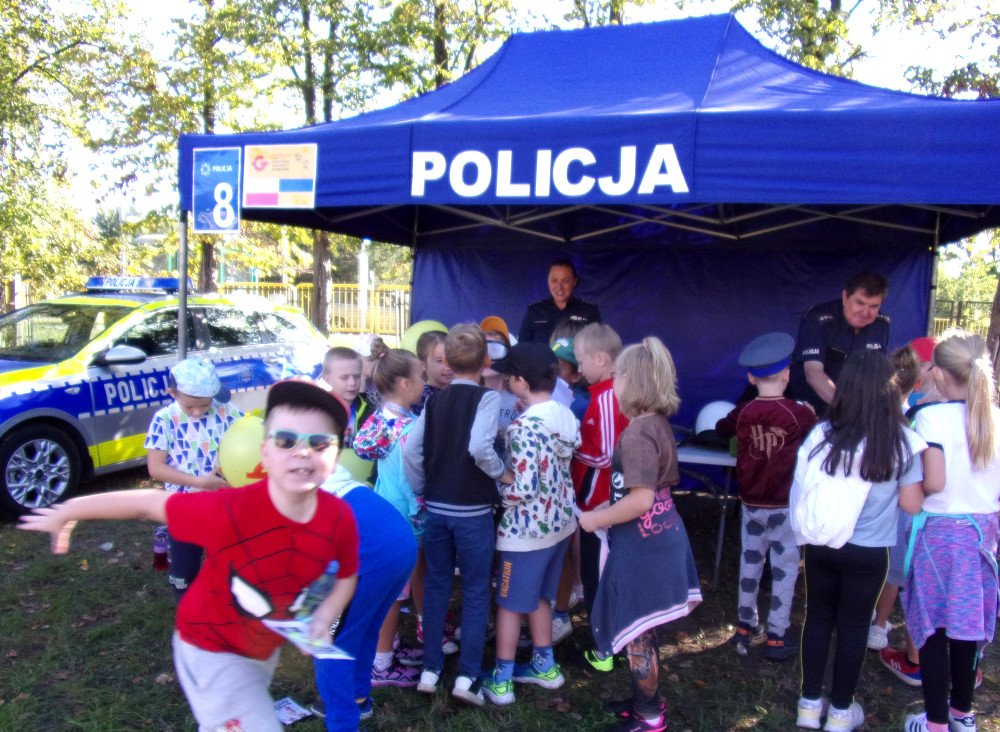 Pikniki Mobilno Ci Z Udzia Em Grodziskich Policjant W Aktualno Ci