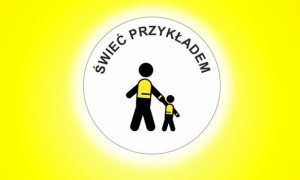 Logo akcji ŚWIEĆ PRZYKŁADEM- 2 osoby w kamizelkach na żółtym tle i napis świeć przykładem