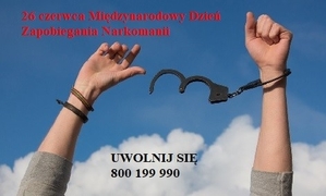 Plakat dotyczący działań z tytułem- ręce z otwartymi kajdankami