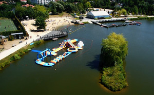 Widok z drona na rejon kąpieliska miejskiego - Stawów Walczewskiego