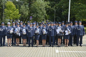 Grupa policjantów po uroczystości