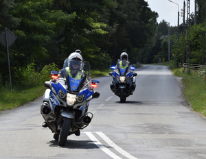motocykle na trasie wyścigu