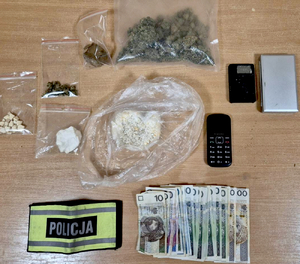 Zabezpieczone narkotyki i inne przedmioty